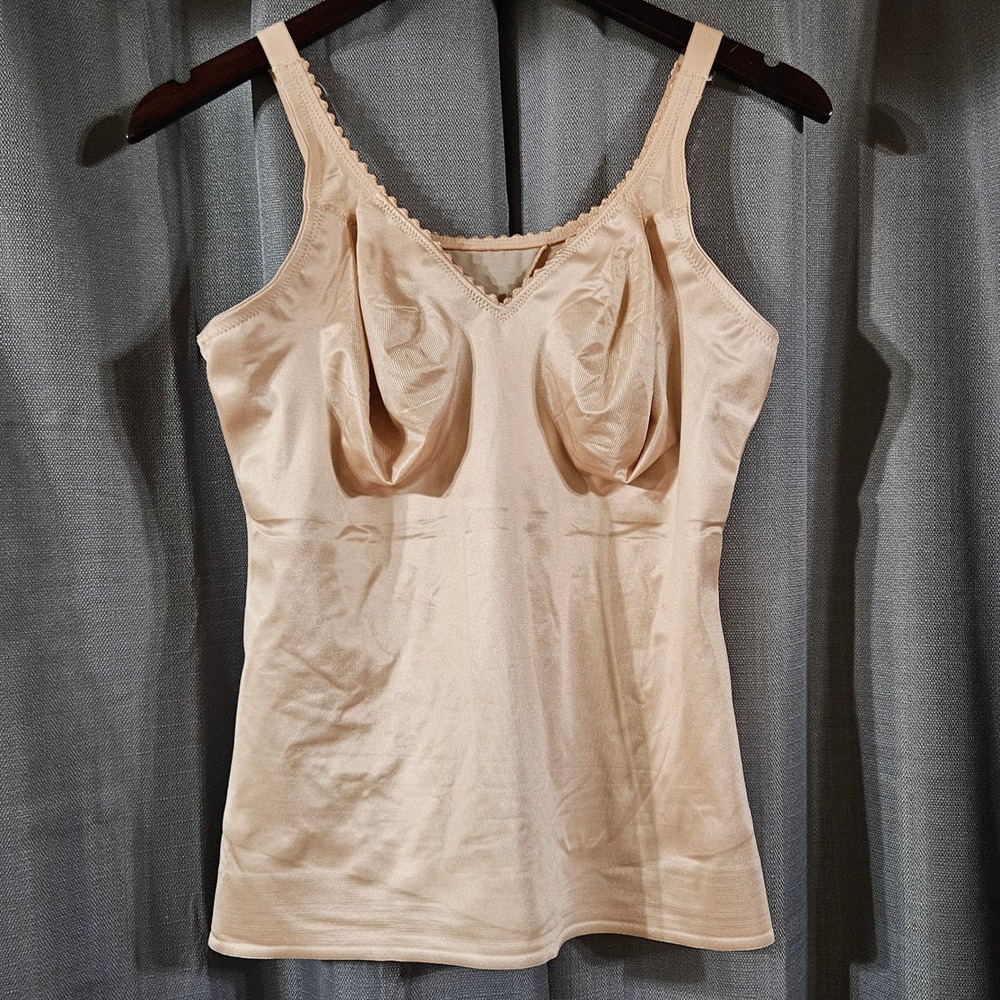 Ruby Ribbon Ultimate Cami 3012 Beige Nude Shapewear Wireless Size 42 Compression